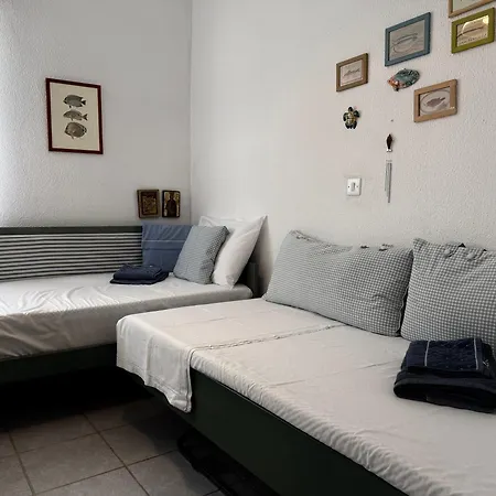 Ellis House Agnanti *