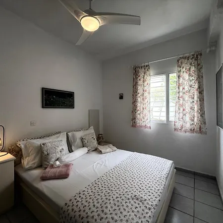 Dom wakacyjny Ellis House Agnanti Kalyves Polygyrou