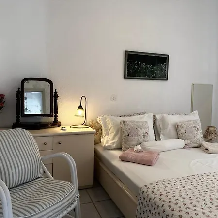 Dom wakacyjny Ellis House Agnanti Kalyves Polygyrou