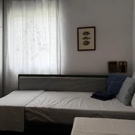 Dom wakacyjny Ellis House Agnanti Kalyves Polygyrou