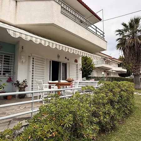 Ellis House Agnanti *